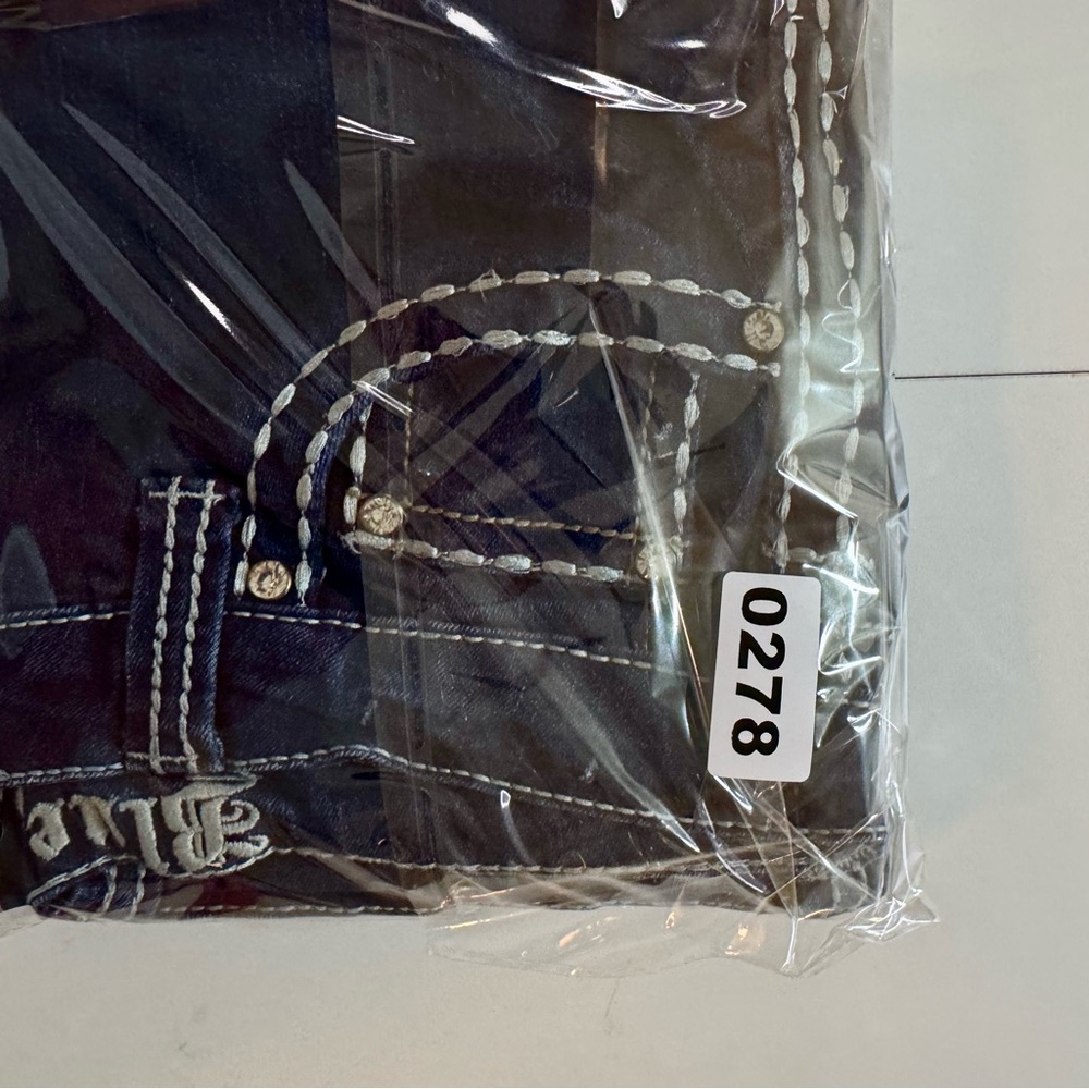 Blue Faith Rhinestone Bedazzled Jeans Size 6 Junior - Picture 15 of 15